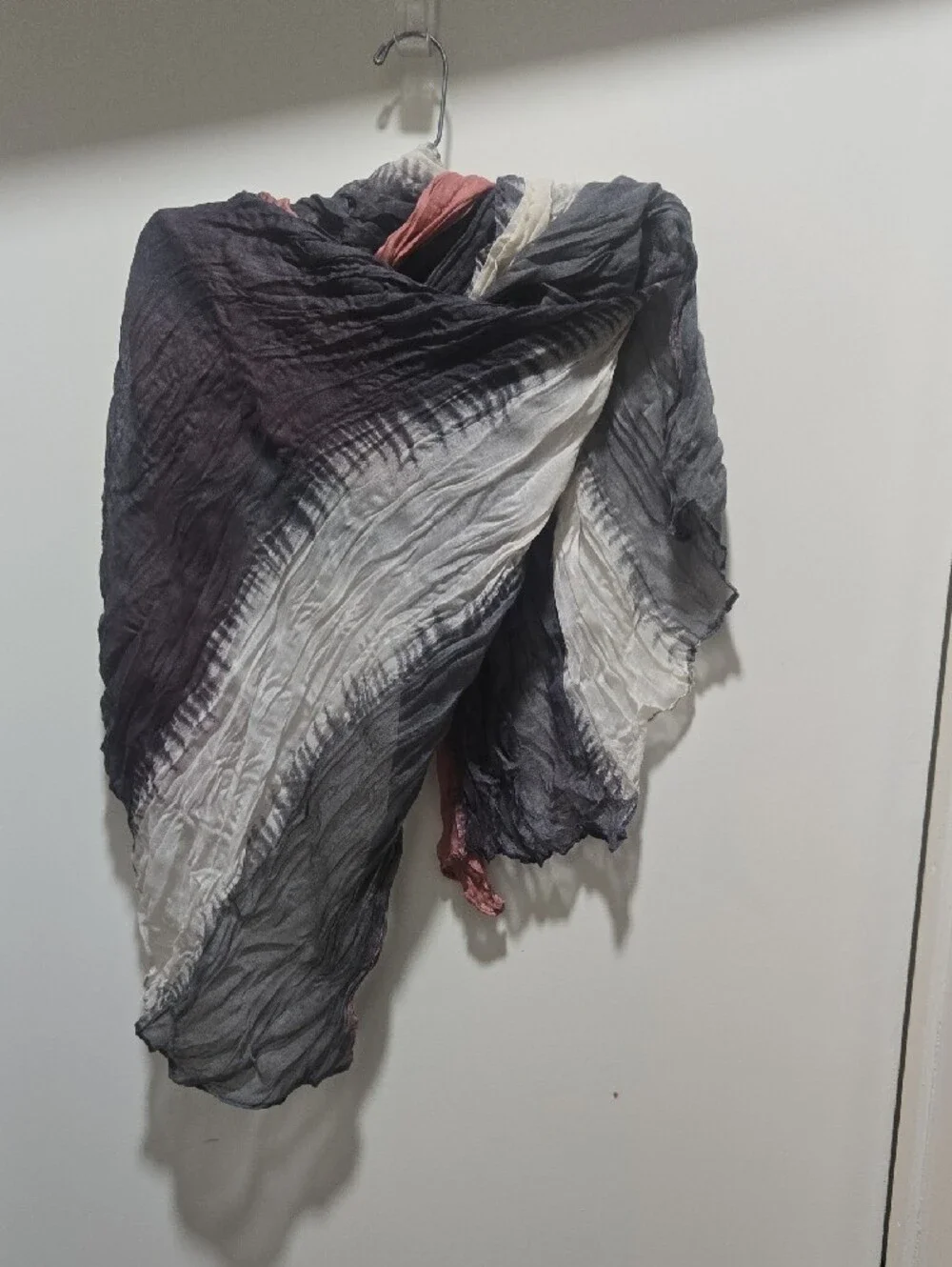 Crinkled Tri-Color Lightweight Scarf - Charcoal, Ivory & Dusty Rose